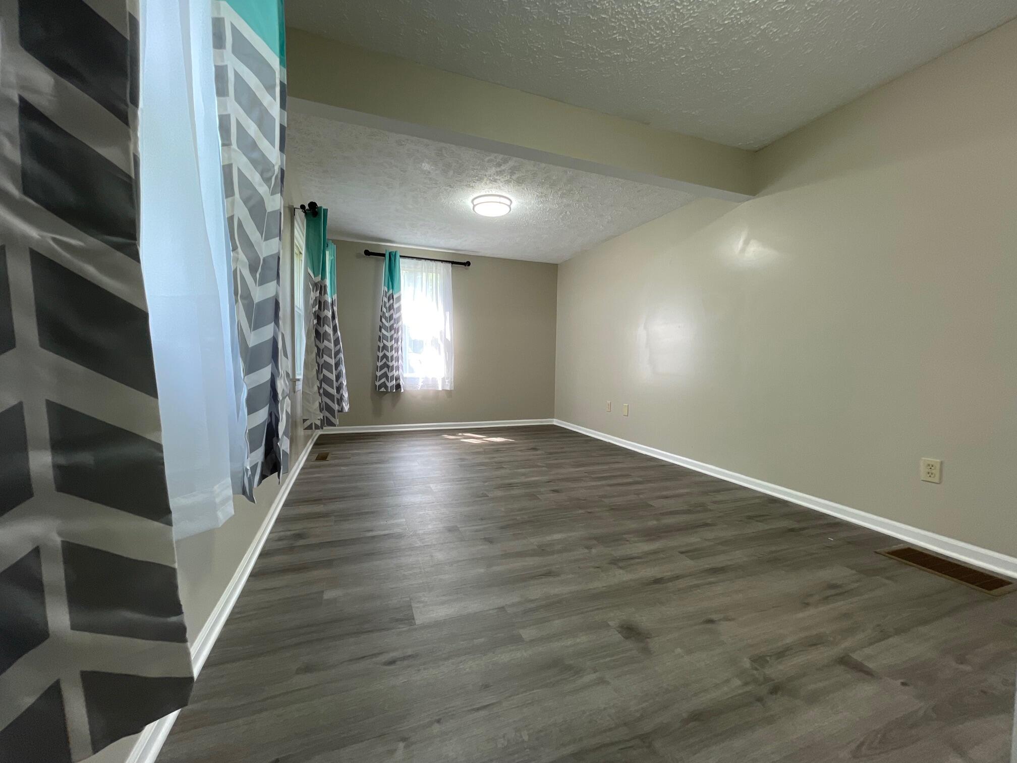5138 Hughes Road Lansing, MI 48911 - Photo 21 of 32 70613187360__BAA17426-C5F3-40EB-92FC-2E4