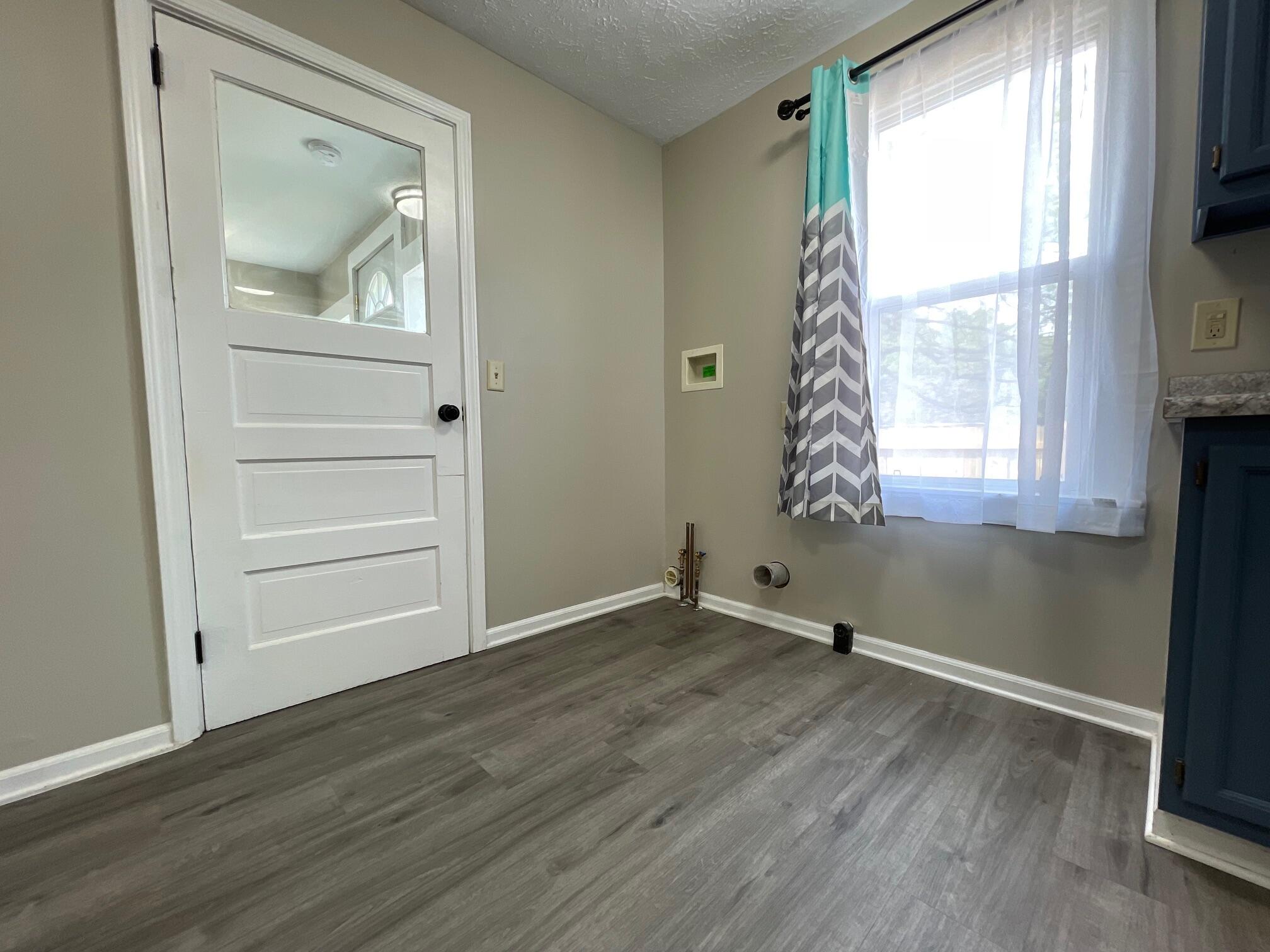 5138 Hughes Road Lansing, MI 48911 - Photo 22 of 32 70613193543__FA2CFC16-7FB2-4ED6-9F81-1A9