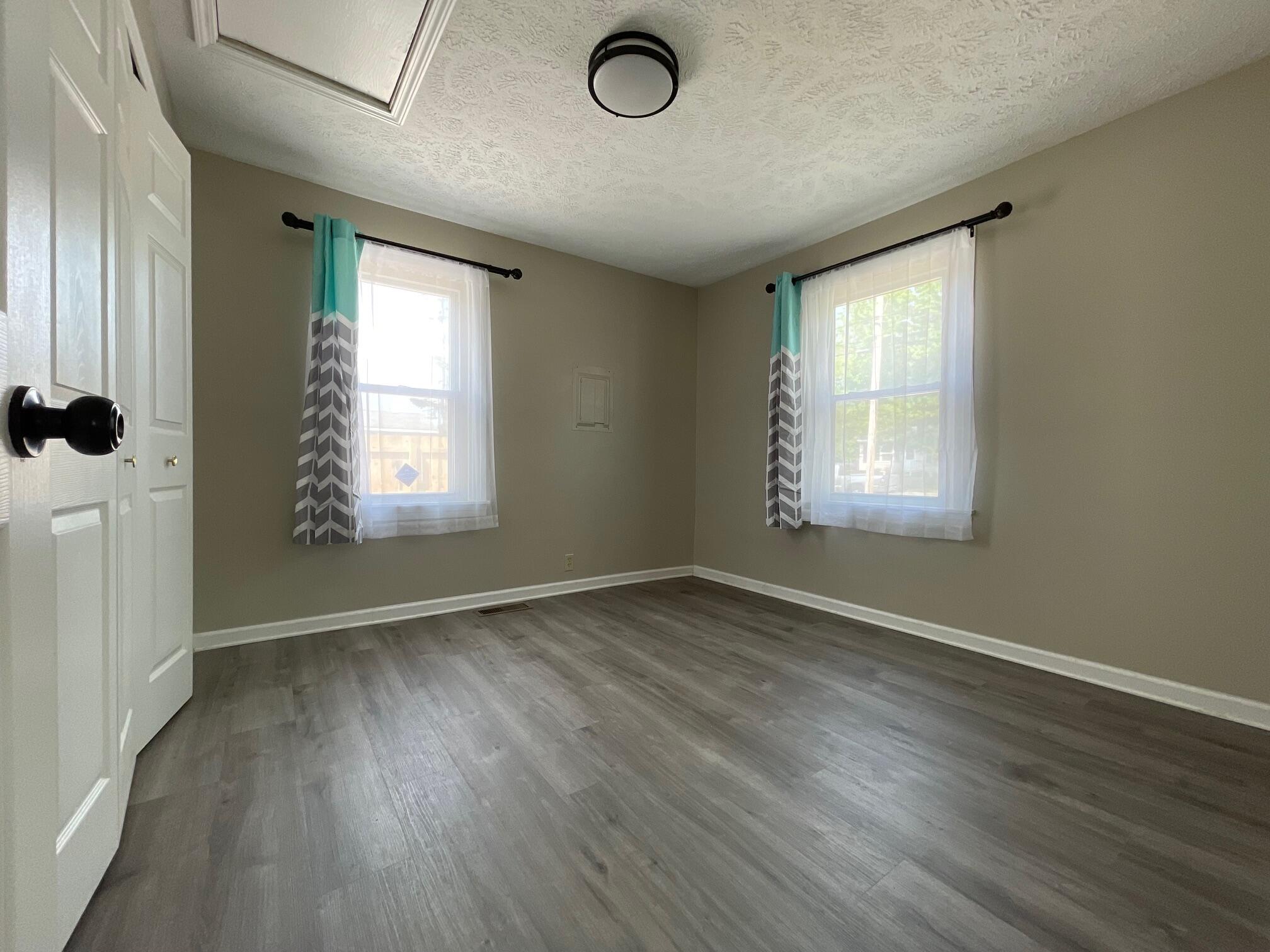 5138 Hughes Road Lansing, MI 48911 - Photo 8 of 32 70613169866__8C29C121-F939-48C2-B0F6-B39