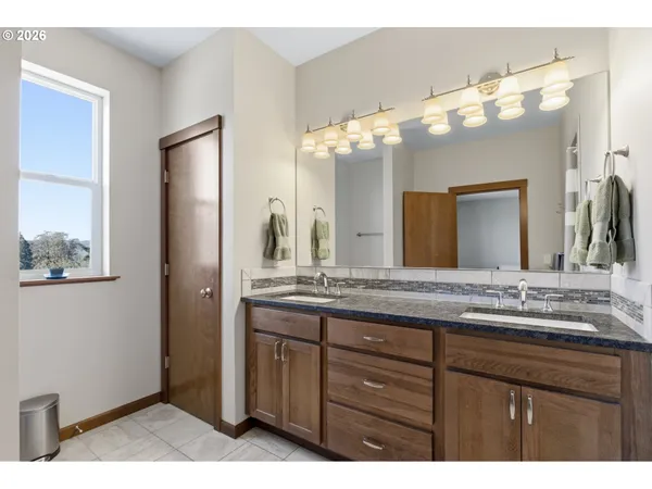 $509,000 | 1704 Oakwood Drive, The Dalles, OR 97058