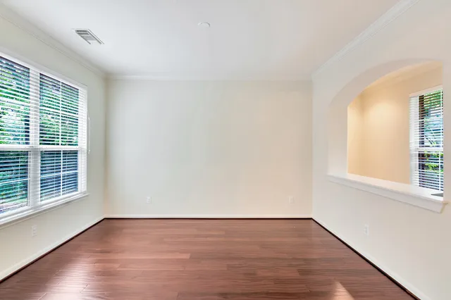 $4,300 | 31 Middle Gate Place, The Woodlands, TX 77382