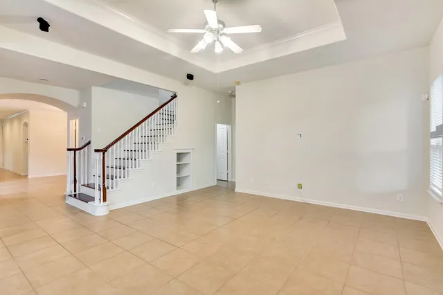 $4,300 | 31 Middle Gate Place, The Woodlands, TX 77382