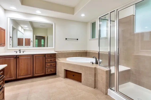 $4,300 | 31 Middle Gate Place, The Woodlands, TX 77382