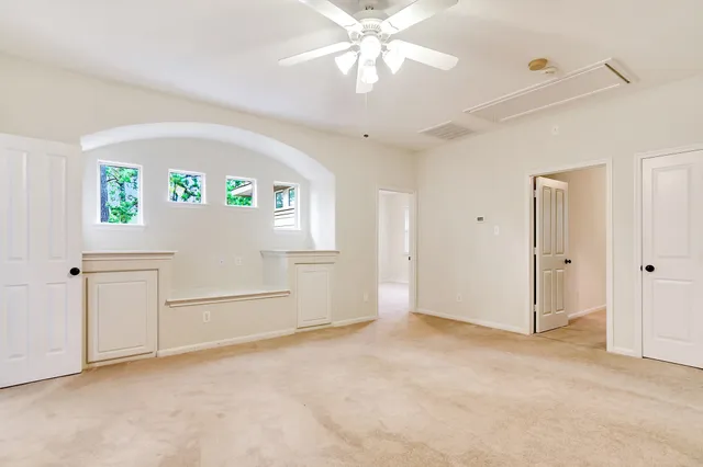 $4,300 | 31 Middle Gate Place, The Woodlands, TX 77382