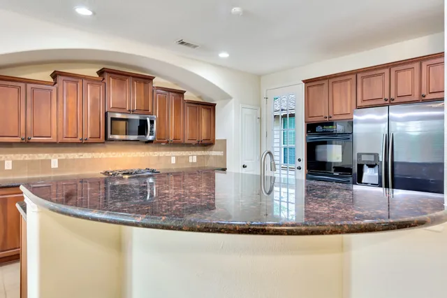 $4,300 | 31 Middle Gate Place, The Woodlands, TX 77382