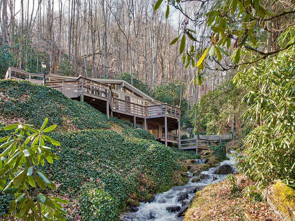 186 Wayah Zooshuga Road Maggie Valley, NC 28751 - Photo 1 of 35 Gallery Image 1
