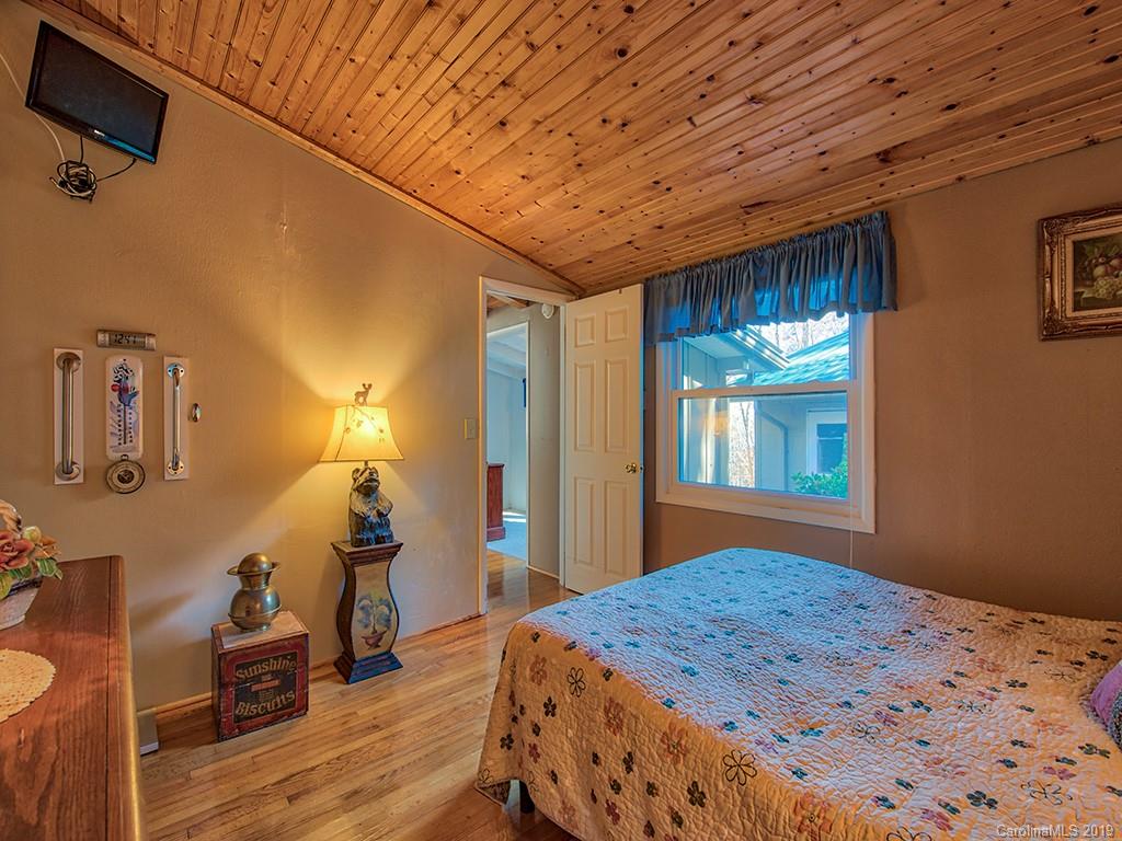 186 Wayah Zooshuga Road Maggie Valley, NC 28751 - Photo 25 of 35 Gallery Image 25