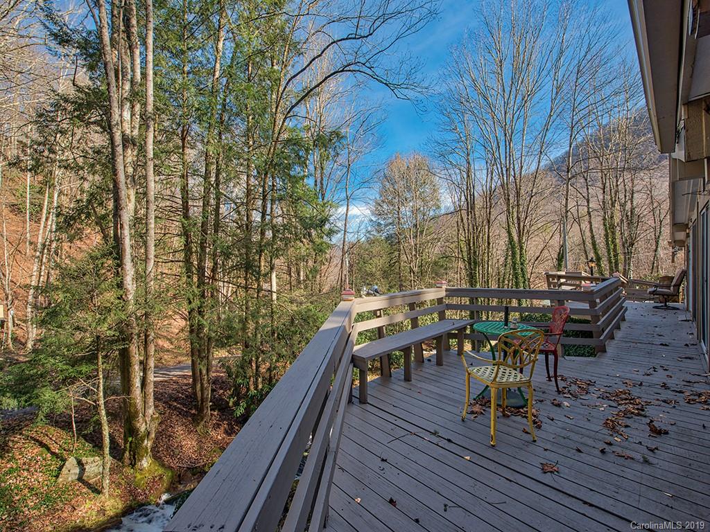 186 Wayah Zooshuga Road Maggie Valley, NC 28751 - Photo 7 of 35 Gallery Image 7