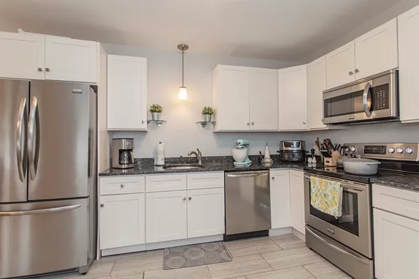 $529,900 | 430 Main Street, Bridgewater, MA 02324