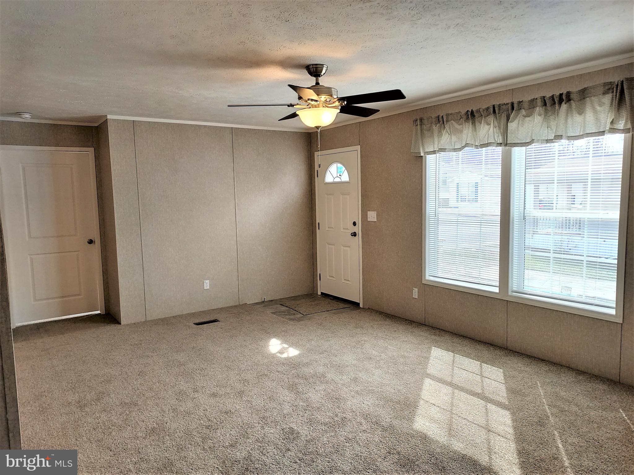 3590 Mobile Road Harrisburg, PA 17109 - Photo 3 of 18 Gallery Image 3