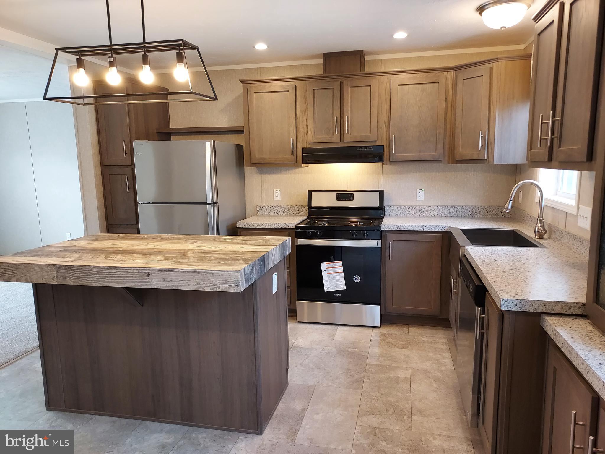 3590 Mobile Road Harrisburg, PA 17109 - Photo 5 of 18 Gallery Image 5