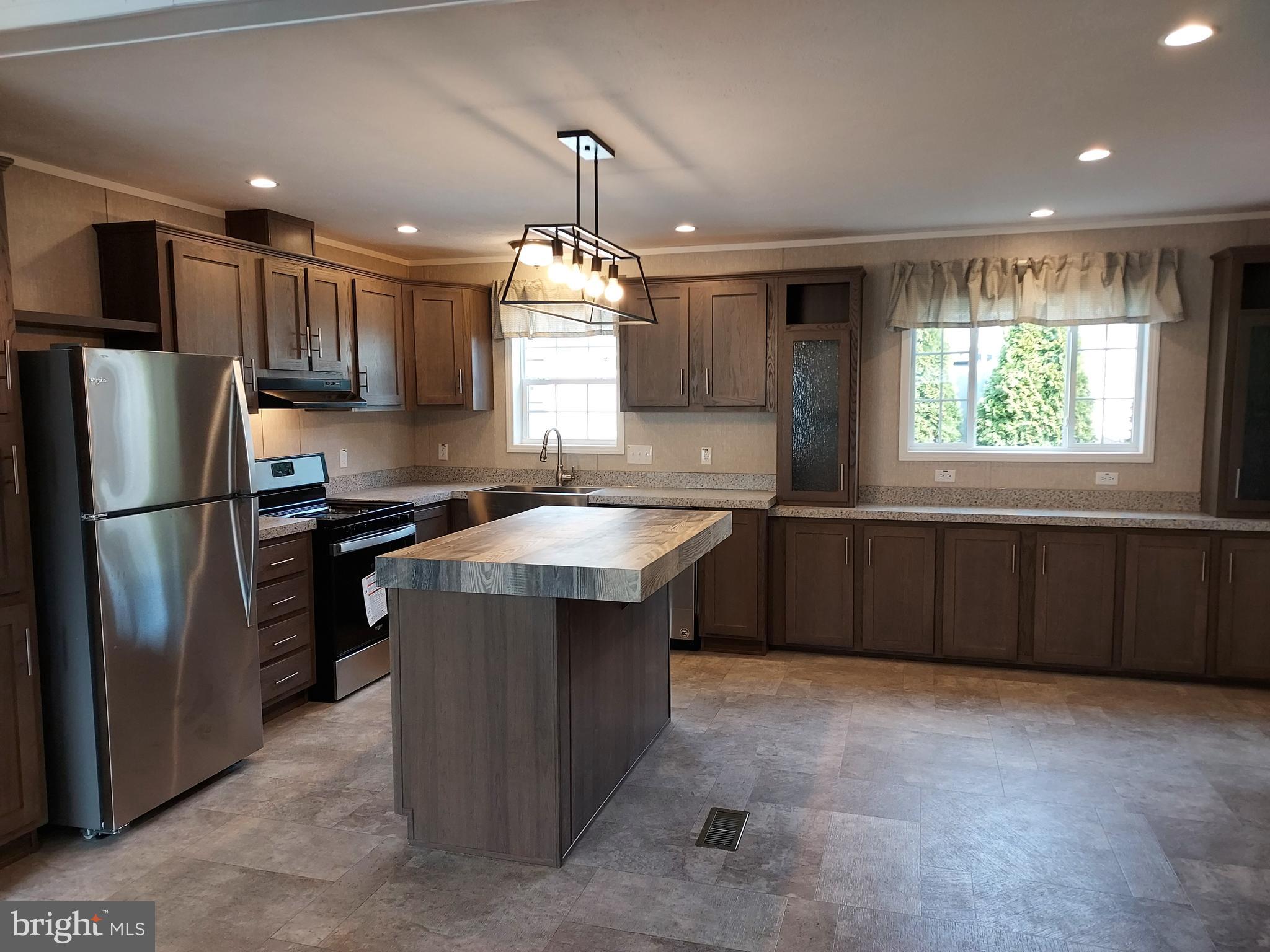 3590 Mobile Road Harrisburg, PA 17109 - Photo 6 of 18 Gallery Image 6