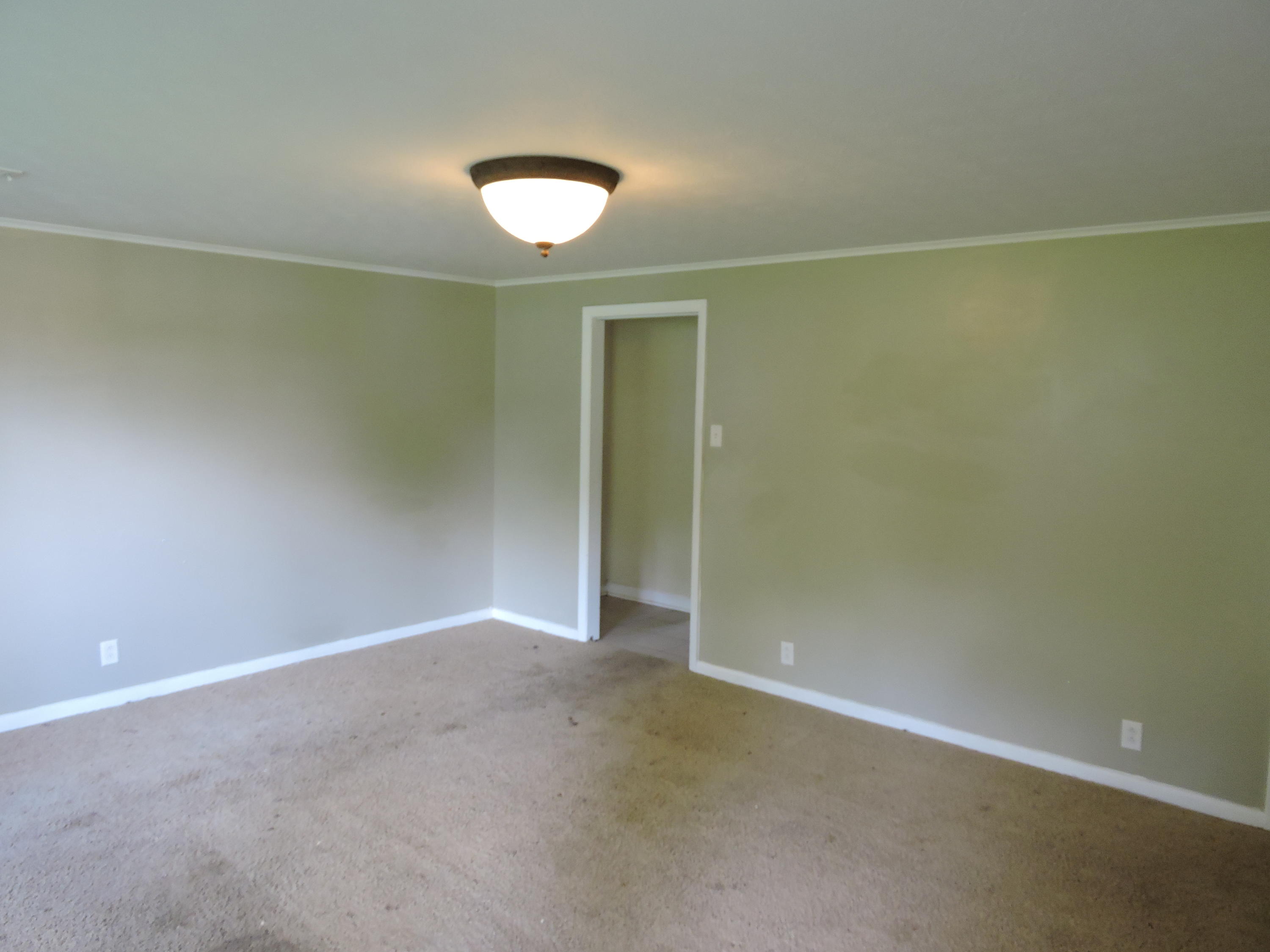 112 Pratt Lane Oak Ridge, TN 37830 - Photo 11 of 18 2017-07-02 23.45.47