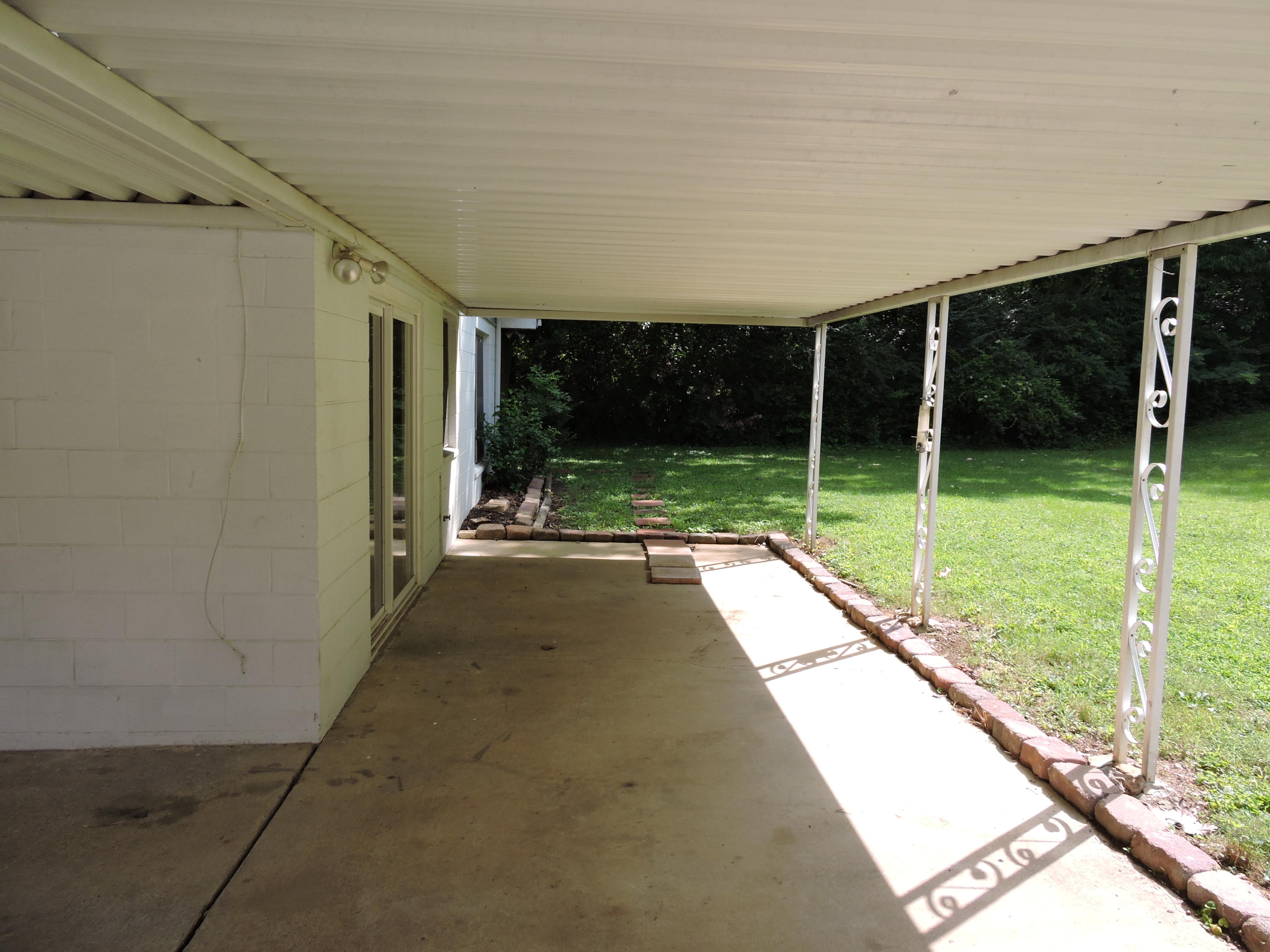 112 Pratt Lane Oak Ridge, TN 37830 - Photo 9 of 18 2017-07-02 23.44.39