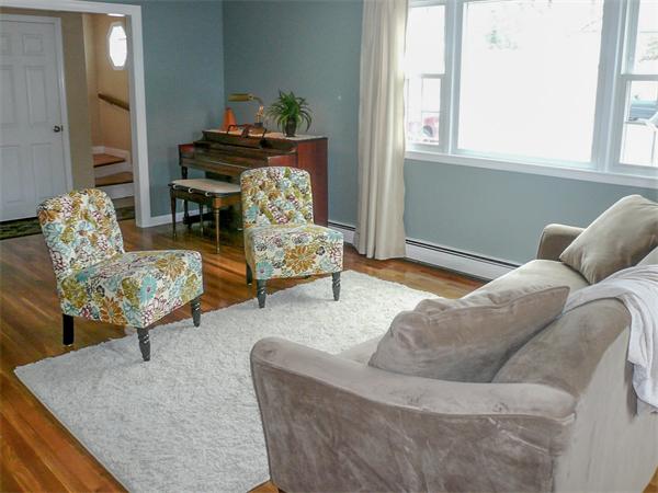 112 Cedar Road Holden, MA 01520 - Photo 2 of 23 Gallery Image 2