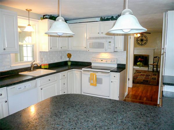 112 Cedar Road Holden, MA 01520 - Photo 9 of 23 Gallery Image 9