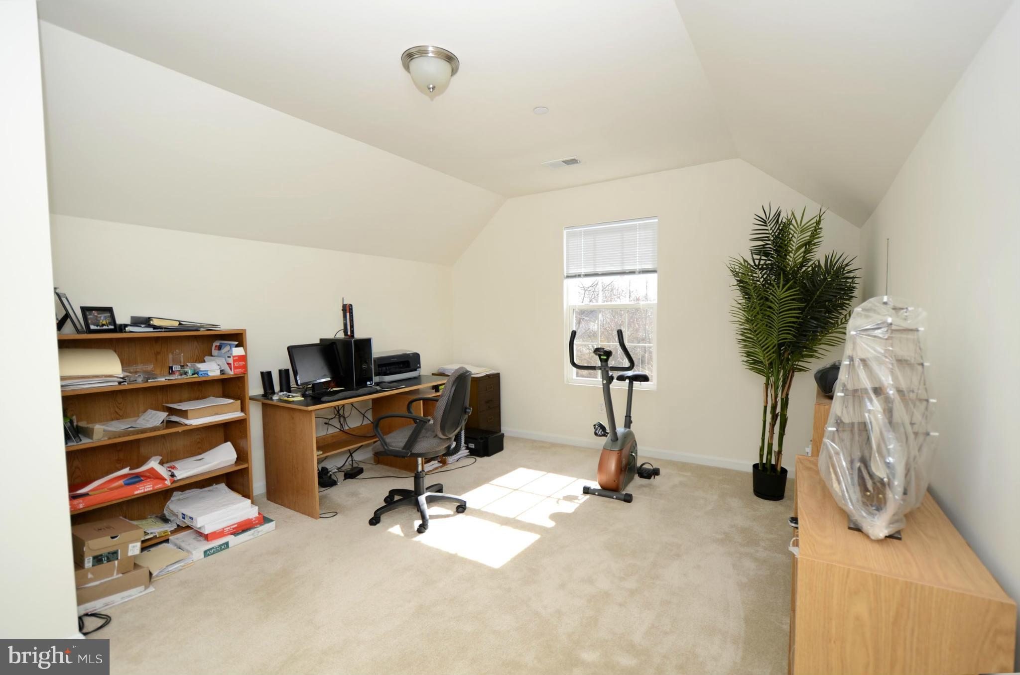1511 Lee Way Edgewater, MD 21037 - Photo 23 of 30 Bedroom