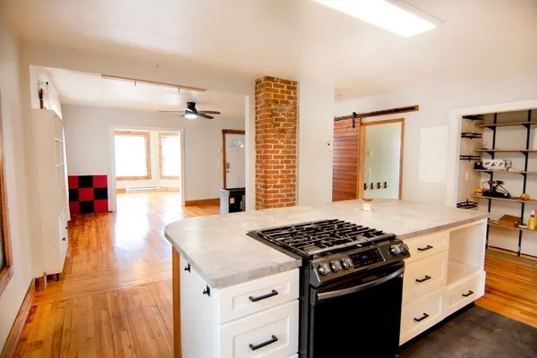 $629,000 | 12 Cohasse Street, Southbridge, MA 01550