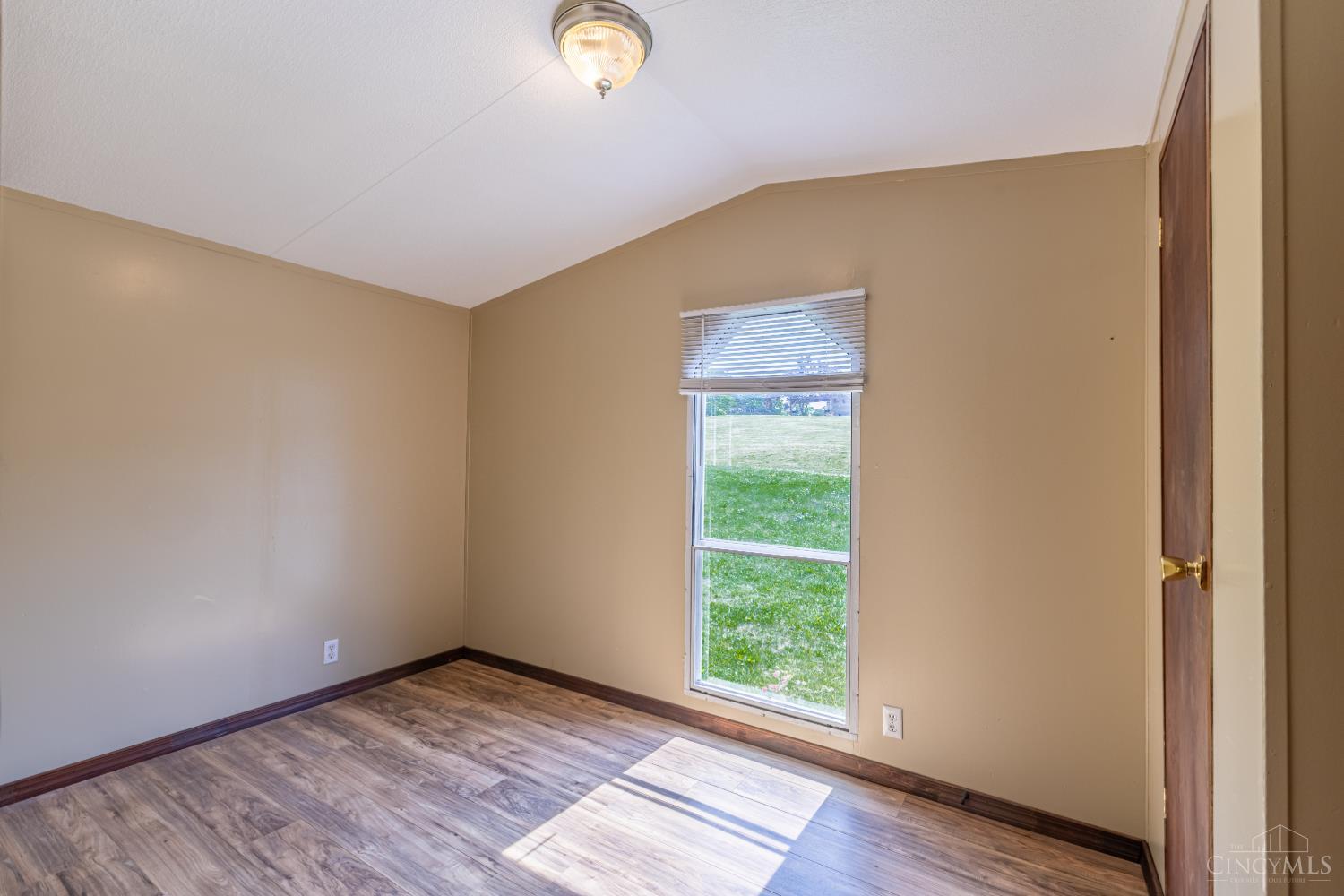 1201 Old State Road Manchester, OH 45144 - Photo 24 of 37
