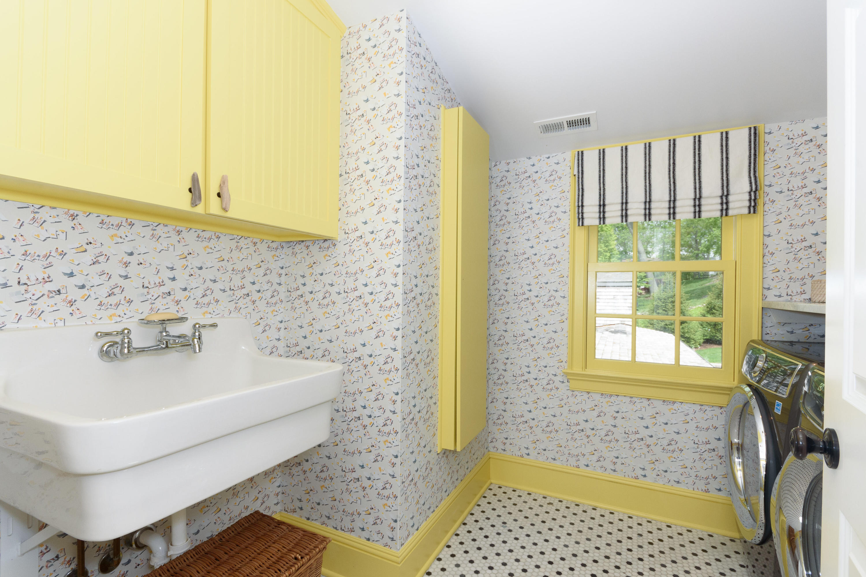 118 Goodwives River Road Darien, CT 06820 - Photo 39 of 68 a bathroom with a sink a toilet and shower