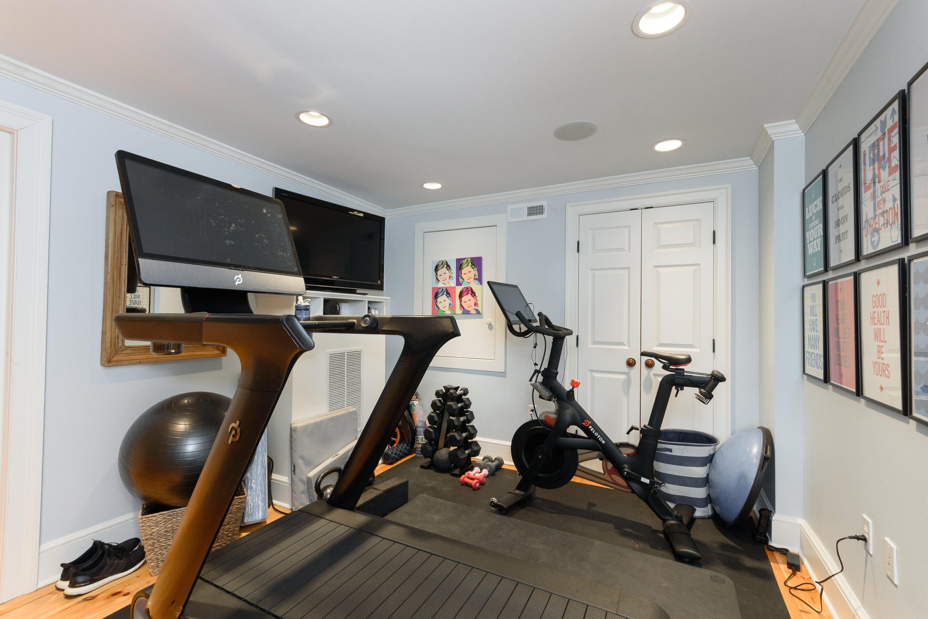 118 Goodwives River Road Darien, CT 06820 - Photo 45 of 68 118 Goodwives River Rd Darien-print-080-