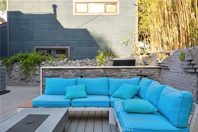 $1,639,999 | 1290 East Woodbury Road, Pasadena, CA 91104