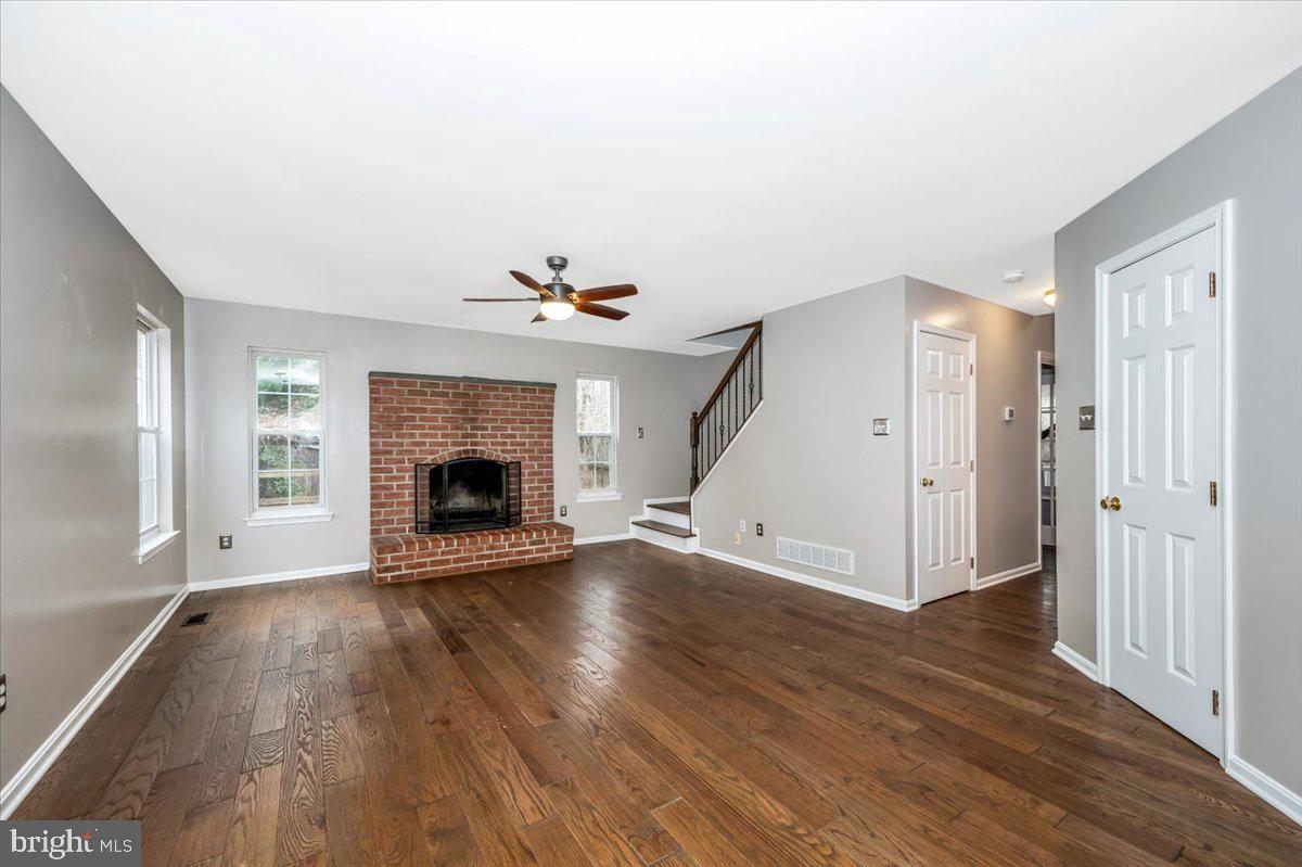7740 Talbot Run Road Mount Airy, MD 21771 - Photo 14 of 78 Living Room