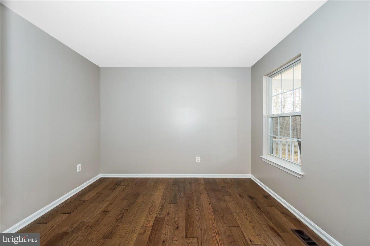 7740 Talbot Run Road Mount Airy, MD 21771 - Photo 34 of 78 Office