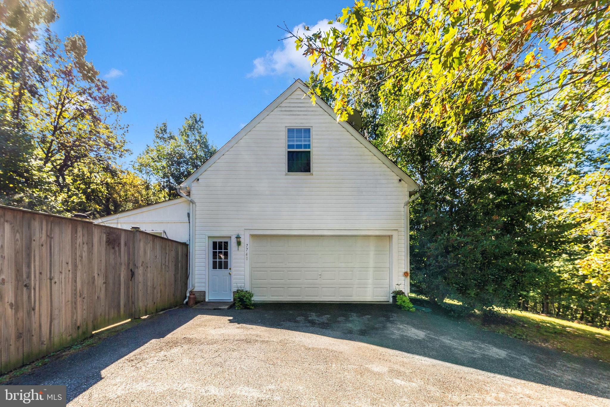 7740 Talbot Run Road Mount Airy, MD 21771 - Photo 63 of 78 Side Garage