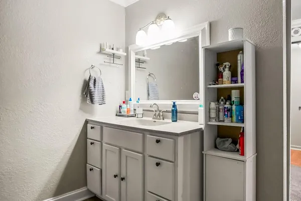 $270,000 | 200 West 2nd Street, Garden City, MO 64747