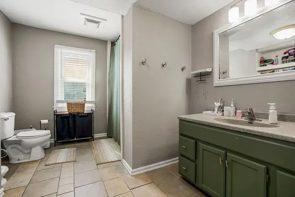 $270,000 | 200 West 2nd Street, Garden City, MO 64747