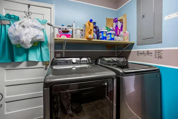 $270,000 | 200 West 2nd Street, Garden City, MO 64747