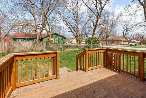 $270,000 | 200 West 2nd Street, Garden City, MO 64747