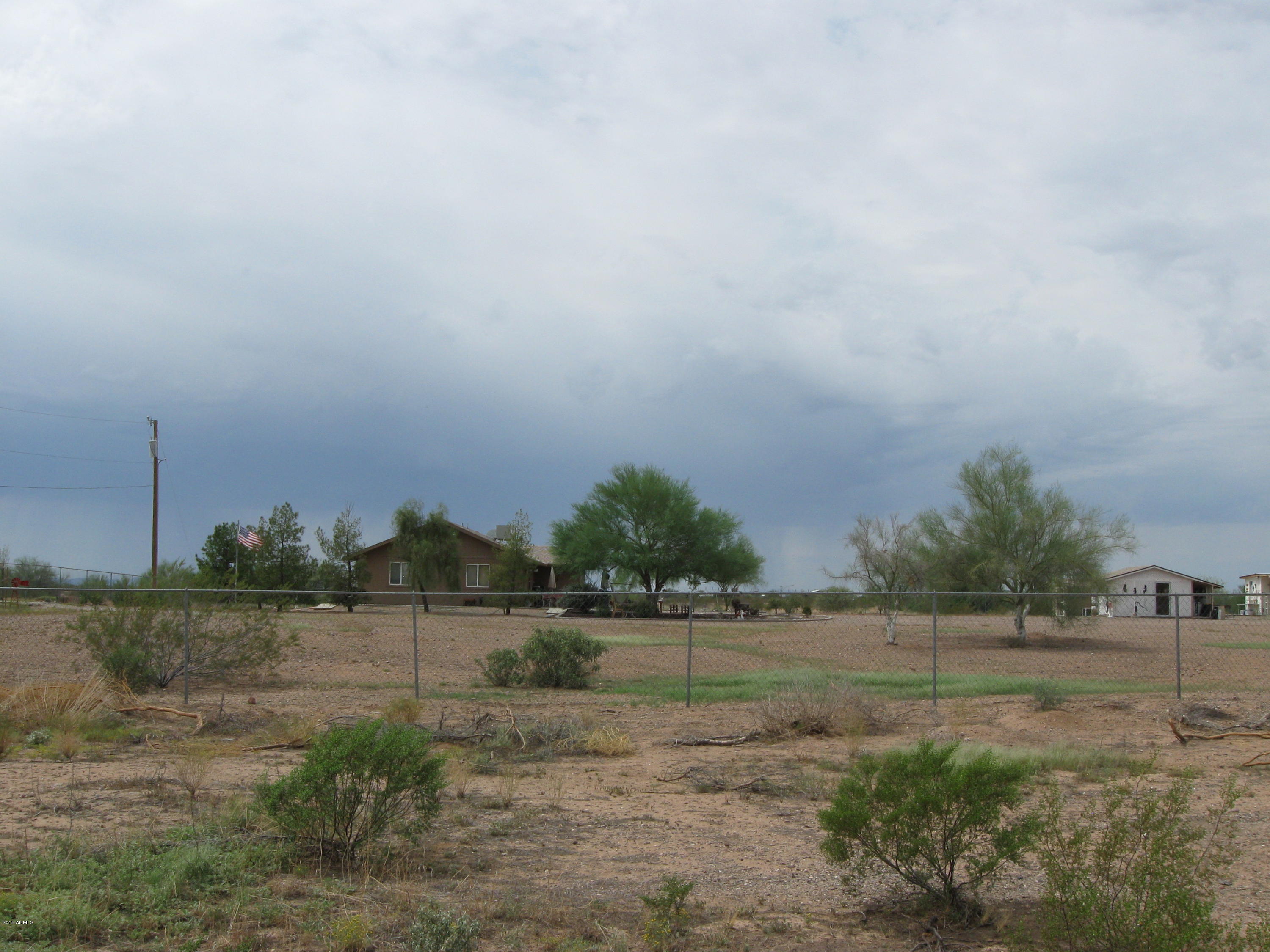 22000 West Montgomery Road Wittmann, AZ 85361 - Photo 4 of 9 Neighbor property to South