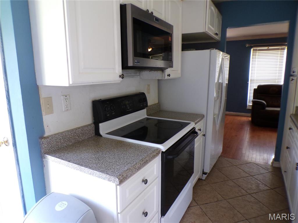 1301 Birch Drive Pacific, MO 63069 - Photo 8 of 11