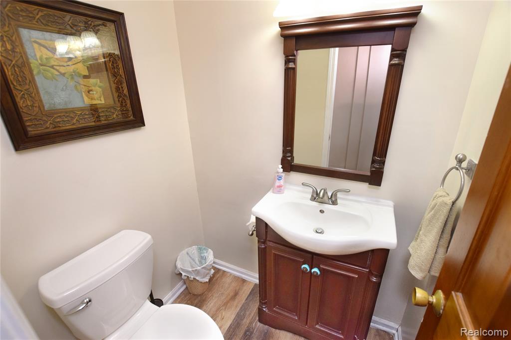 15489 Linden Road Linden, MI 48451 - Photo 17 of 25