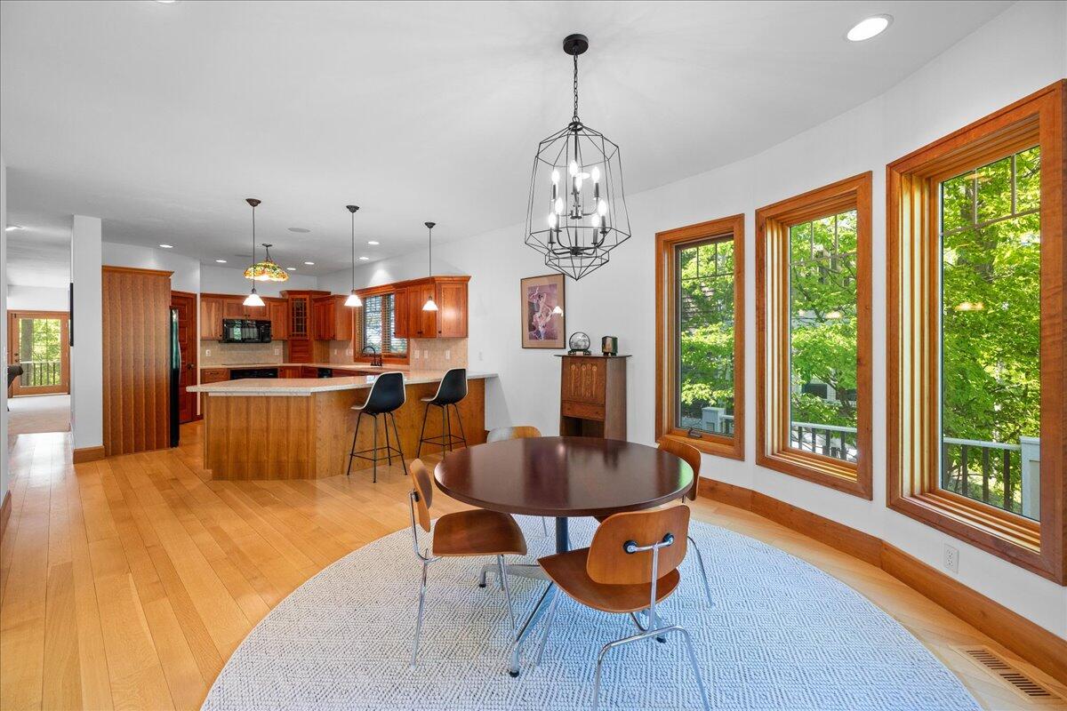 4679 Forest Ridge Drive Holland, MI 49423 - Photo 10 of 99