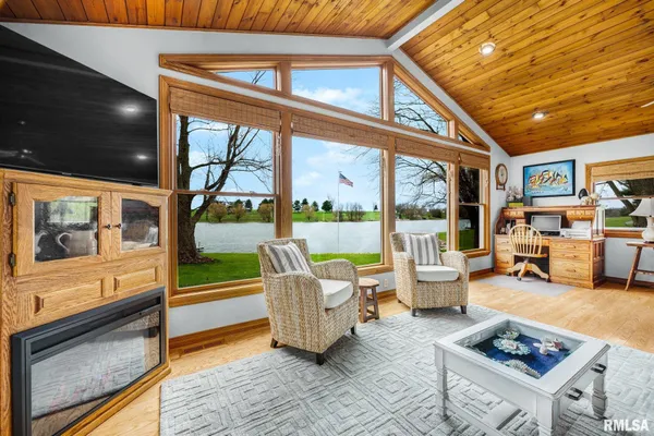 $495,000 | 495 Kramer Road, Avon, IL 61415