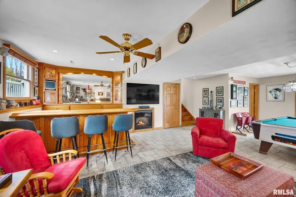 $495,000 | 495 Kramer Road, Avon, IL 61415