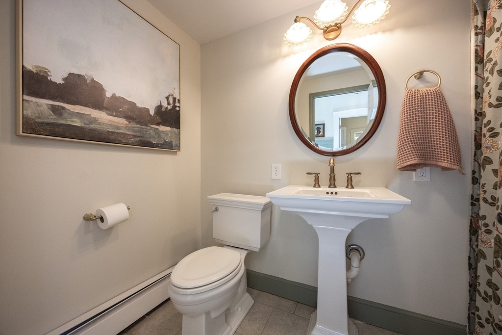 102 Centre Street Danvers, MA 01923 - Photo 14 of 41