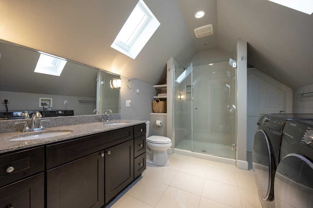 102 Centre Street Danvers, MA 01923 - Photo 26 of 41