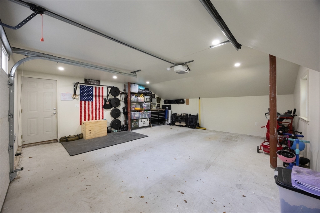 102 Centre Street Danvers, MA 01923 - Photo 29 of 41