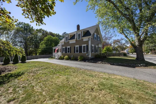 $805,000 | 102 Centre Street, Danvers, MA 01923