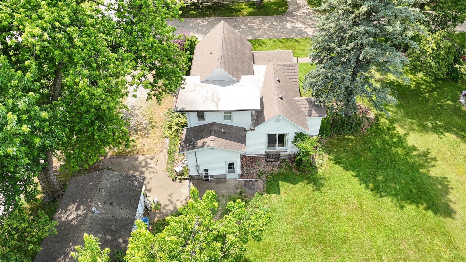 519 South 4th Street Fairbury, IL 61739 - Photo 32 of 40