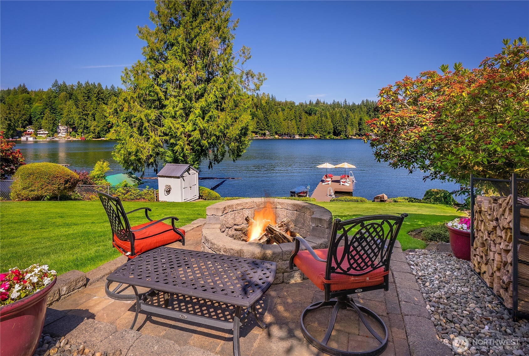 29 Northwest Lake Roesiger Road Snohomish, WA 98290 - Photo 21 of 38 swimming pool with outdoor seating and yard