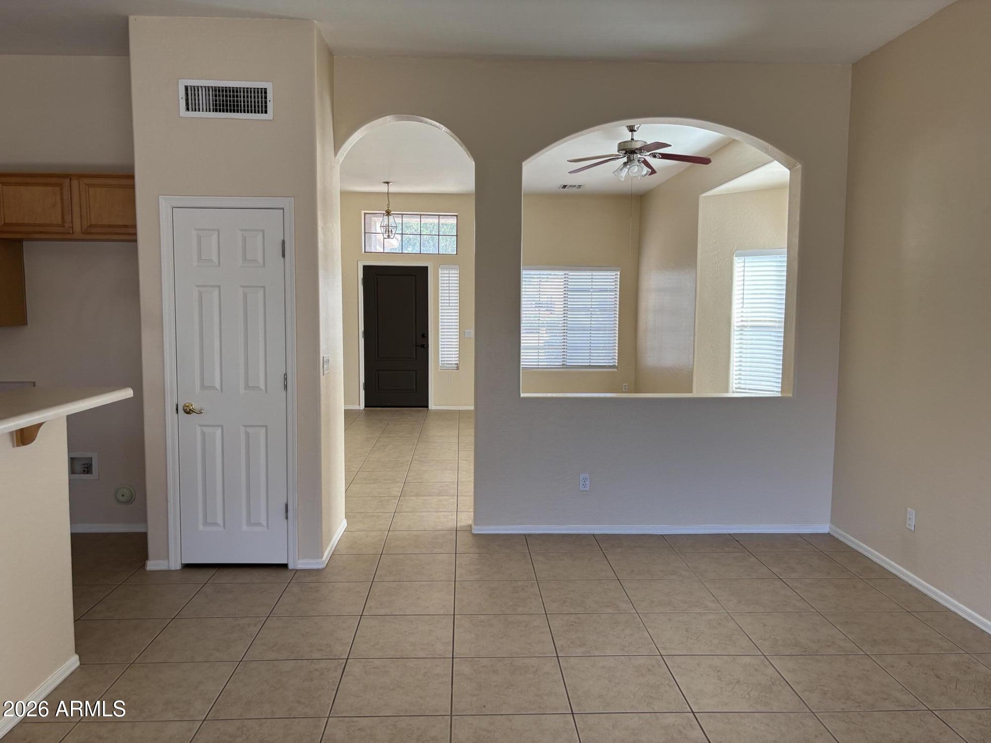 628 East Ranch Road Gilbert, AZ 85296 - Photo 5 of 18