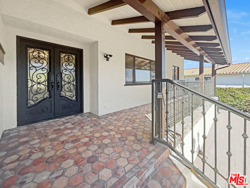 2415 Rue Le Charlene Rancho Palos Verdes, CA 90275 - Photo 11 of 67