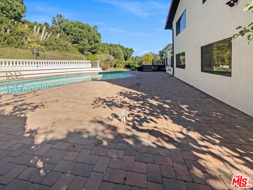 2415 Rue Le Charlene Rancho Palos Verdes, CA 90275 - Photo 54 of 67