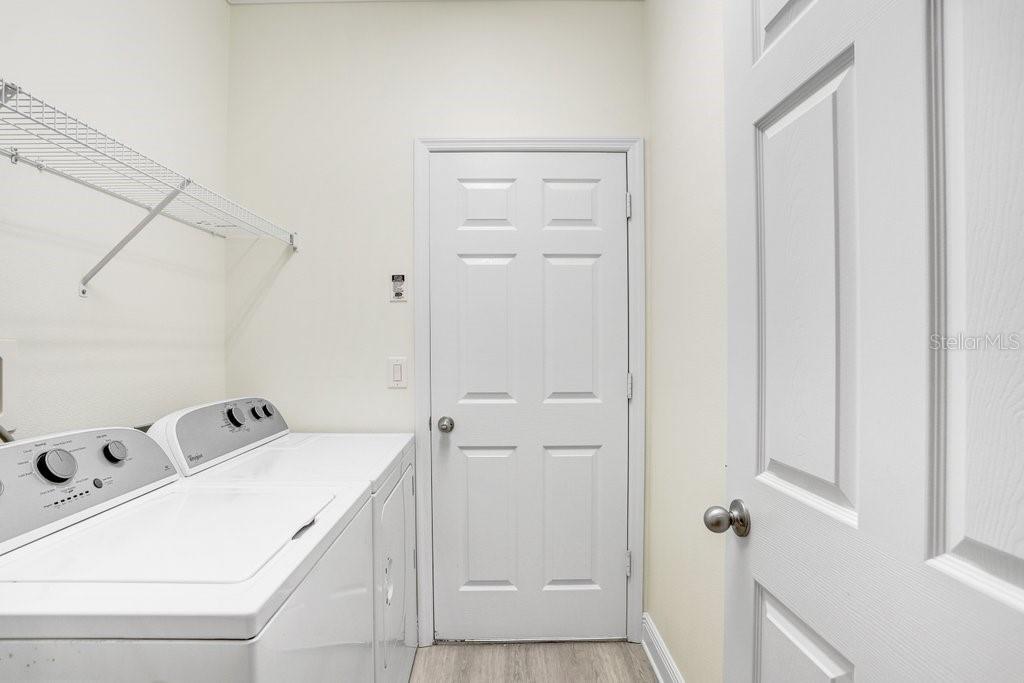 11415 Coventry Grove Circle Lithia, FL 33547 - Photo 30 of 49