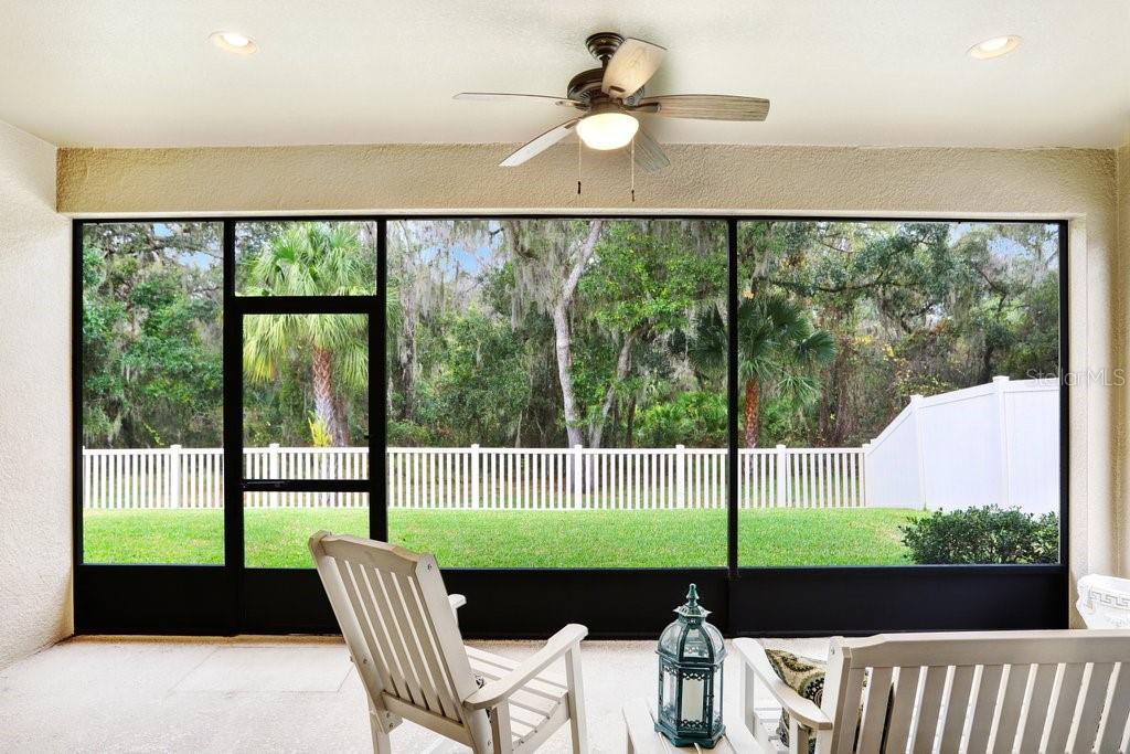 11415 Coventry Grove Circle Lithia, FL 33547 - Photo 32 of 49